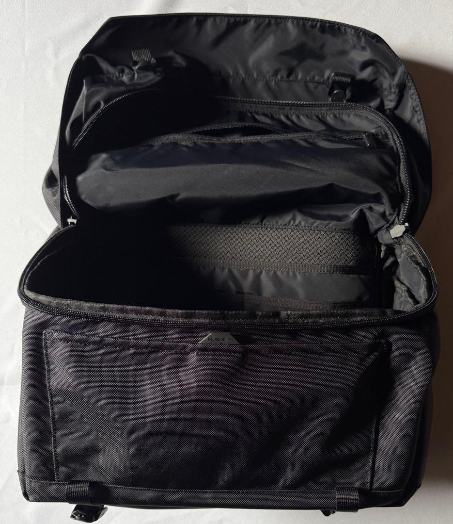 バッグ monolith SHOULDER PRO FLAP M BLACK