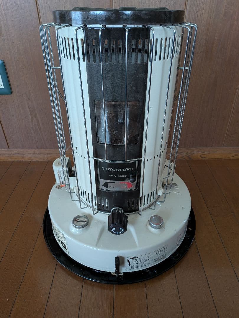 トヨストーブTOYOSTOVE KSA-105D 白色系✕こげ茶色系
