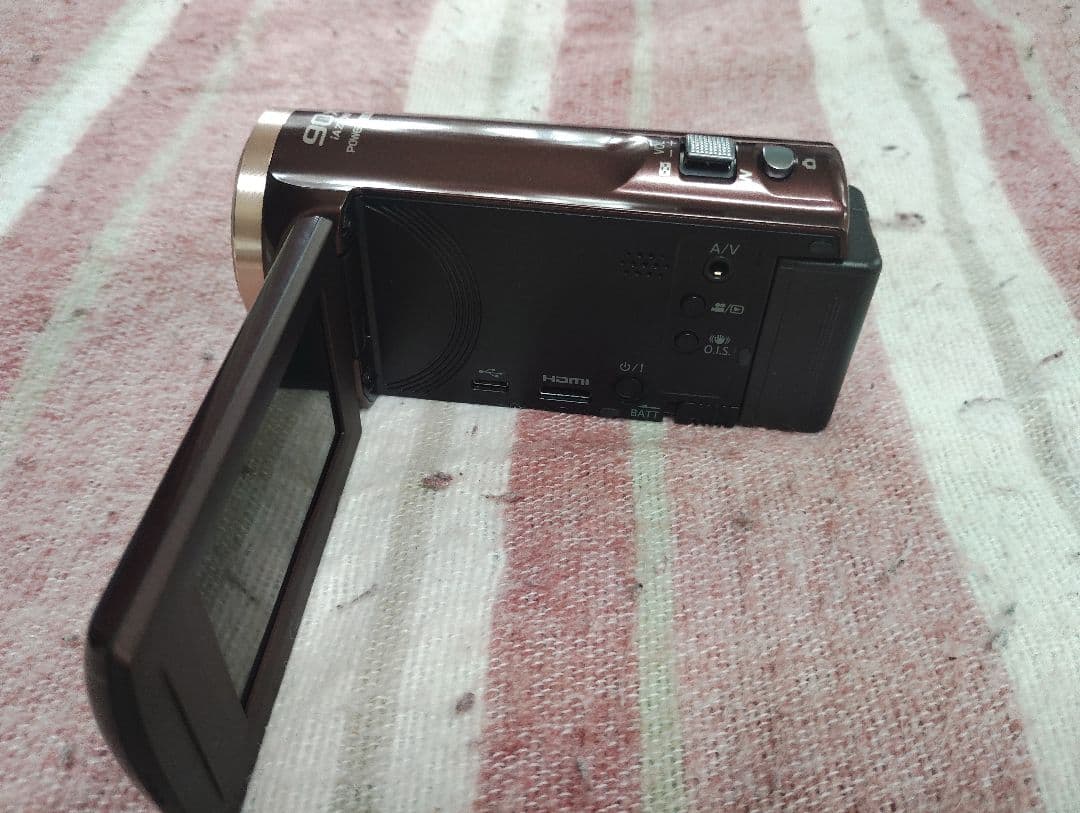 ビデオカメラ　Panasonic HC-V330M