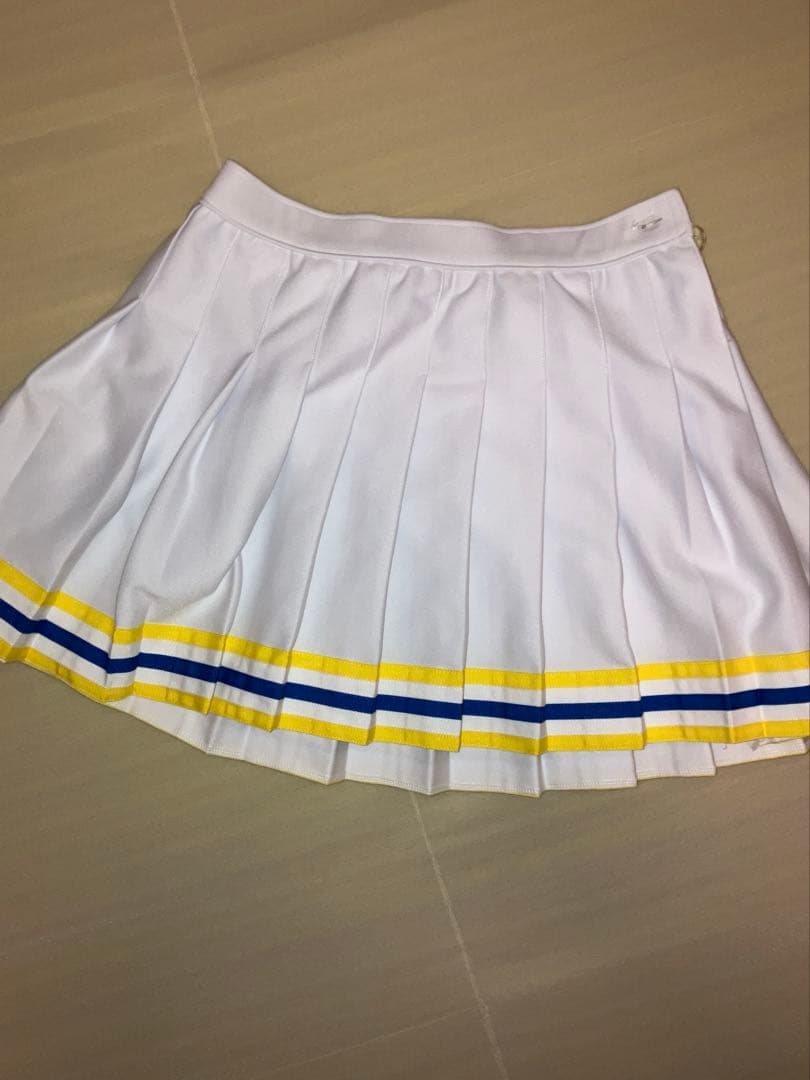 チアリーディング　チア　ユニフォーム　ポムシェ　POMCHE 高校　大学