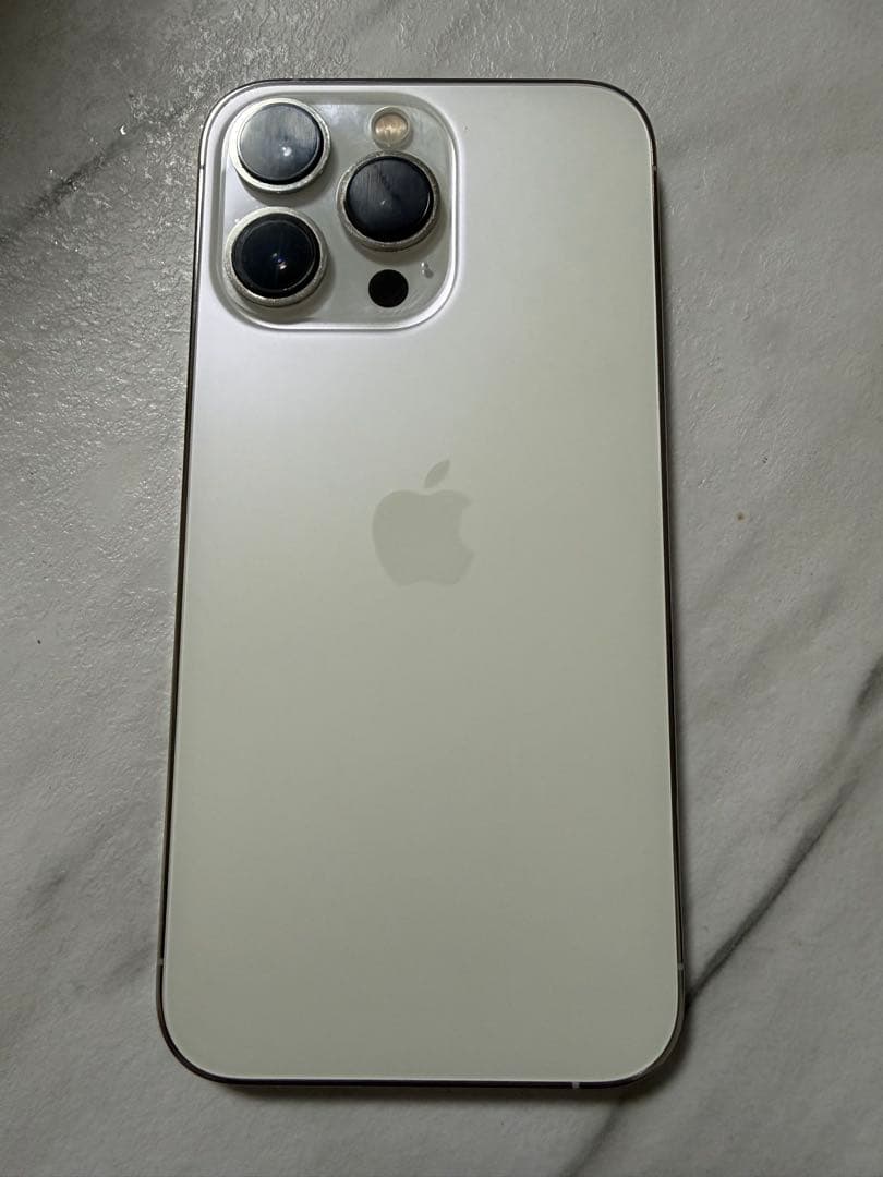 iPhone13pro シルバー