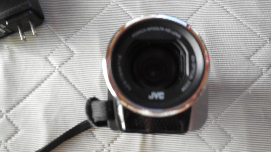 JVC Everio　GZ-E239-S