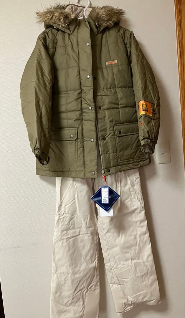 phenix オリーブ色 スキーウェア　レディース　11号　タグ付き保管品