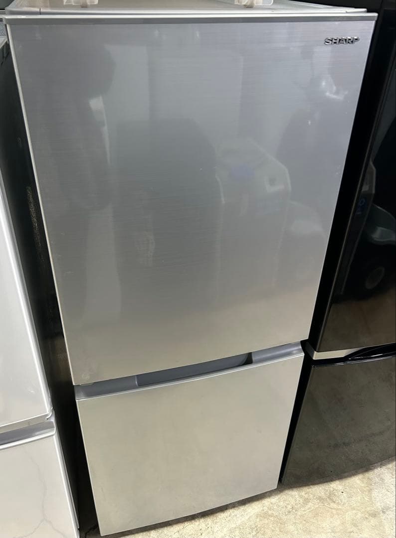 名古屋市内無料配送45★シャープ 2020年製 152L 冷蔵庫