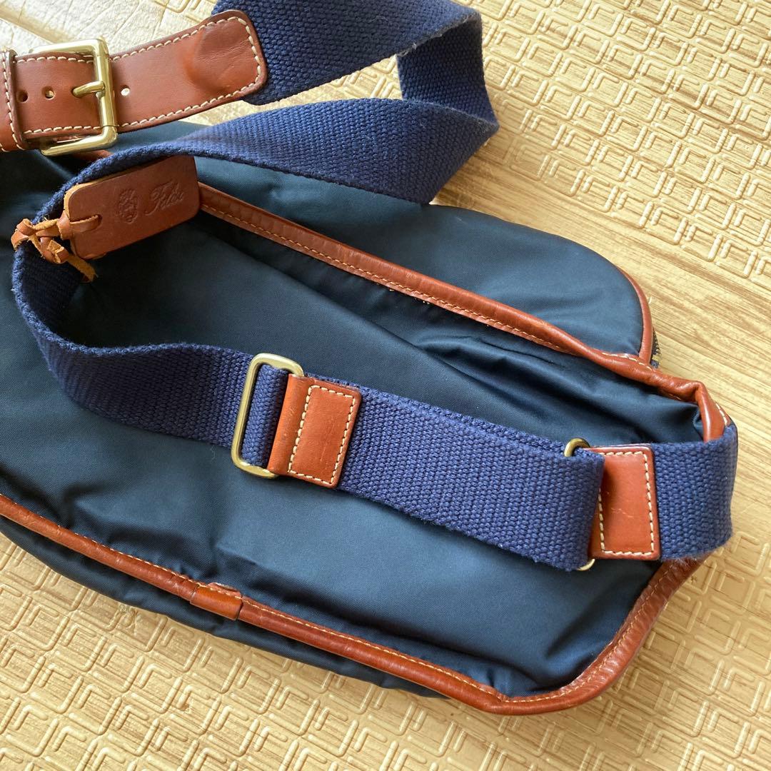 【美品】Felisi フェリージ ショルダーバッグ　ボディバッグ　799/10