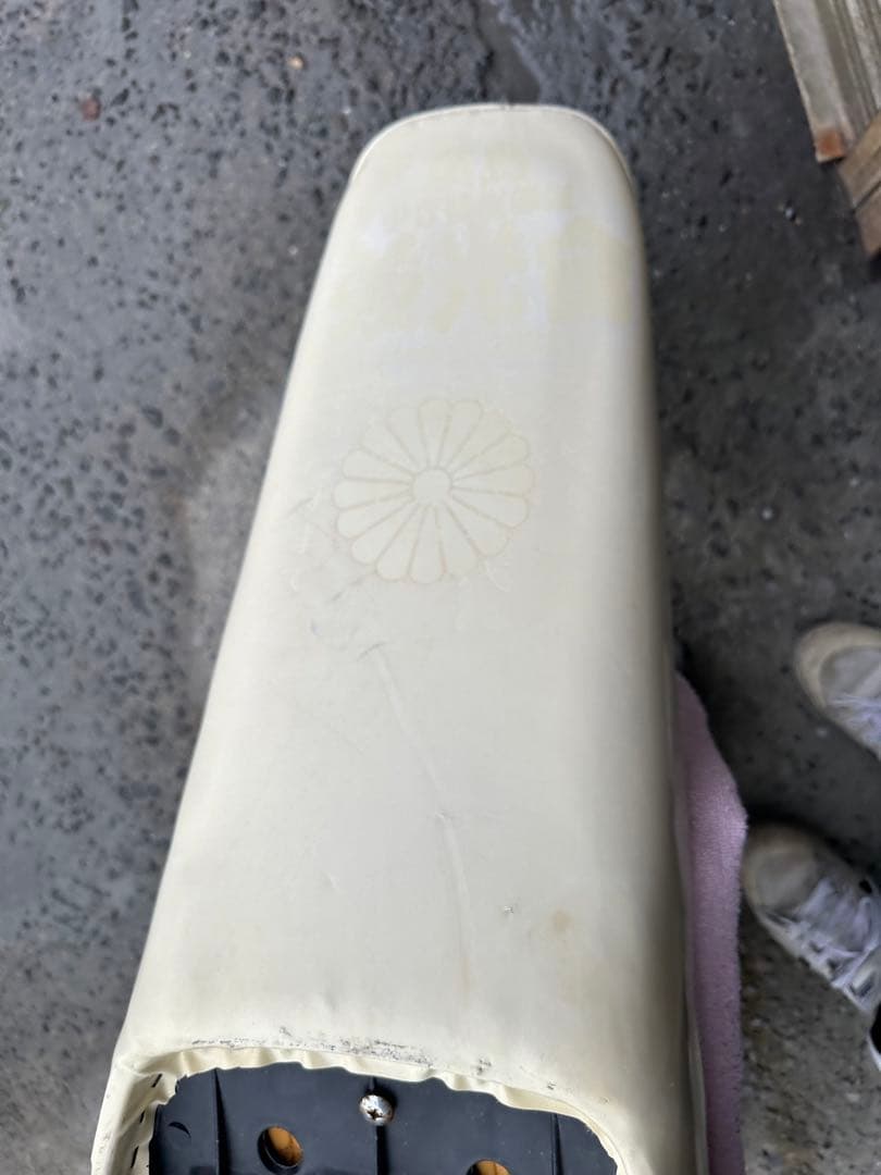 ゼファー400 前期　C1C2 三段シート