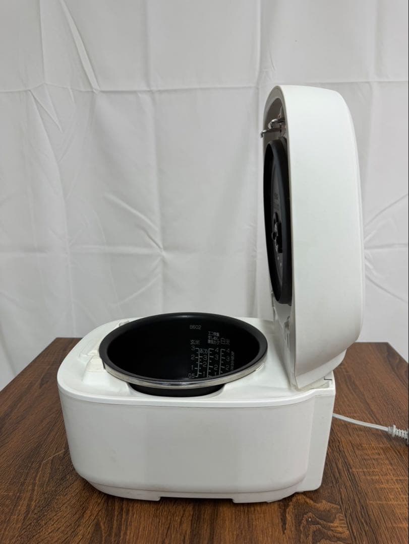 【美品】ZOJIRUSHI 象印 NW-US07 圧力IH炊飯ジャー 炎舞炊き