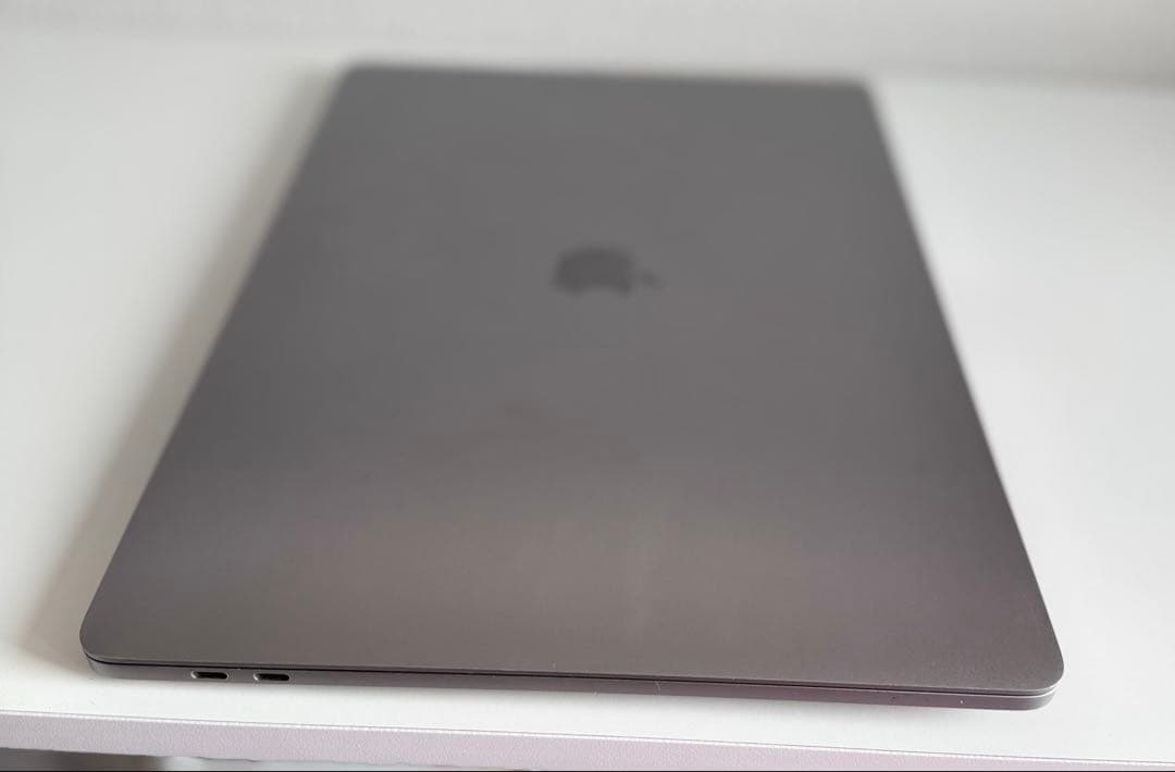 Macbook Pro 2019 15インチ Windows 11 Pro