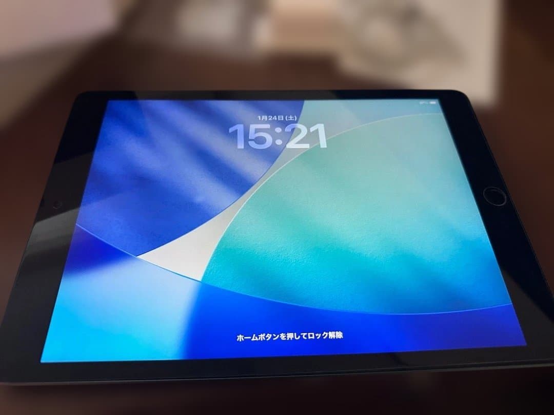 アップルiPad(第9世代)WiFiモデル64GBスペースグレイ★動作順調