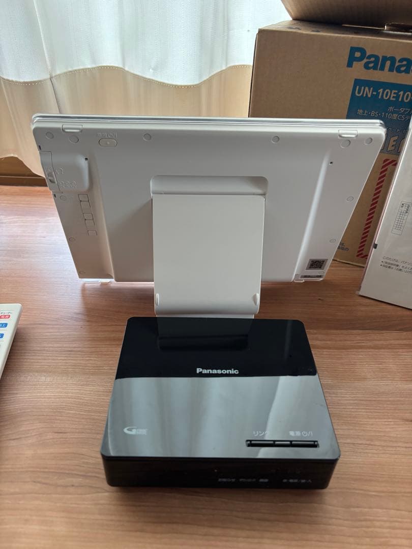 【美品】パナソニック　Panasonic ポータブルテレビ　ビエラ