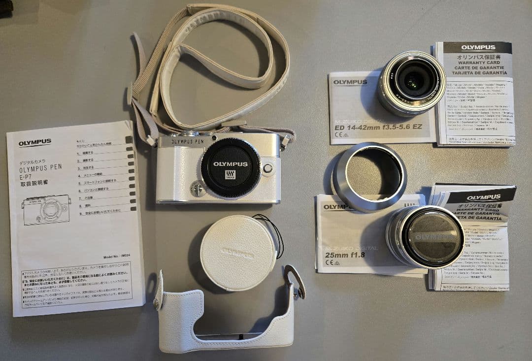 OLYMPUS PEN E-P7本体ケースレンズ