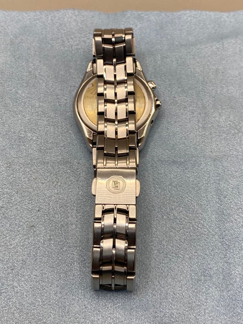 Citizen シルバー 高級ライン「EXCEED」シリーズの腕時計 H330