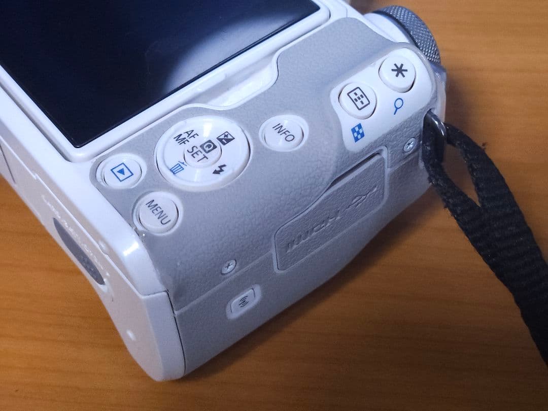 Canon ミラーレスカメラkiss-mとレンズセット