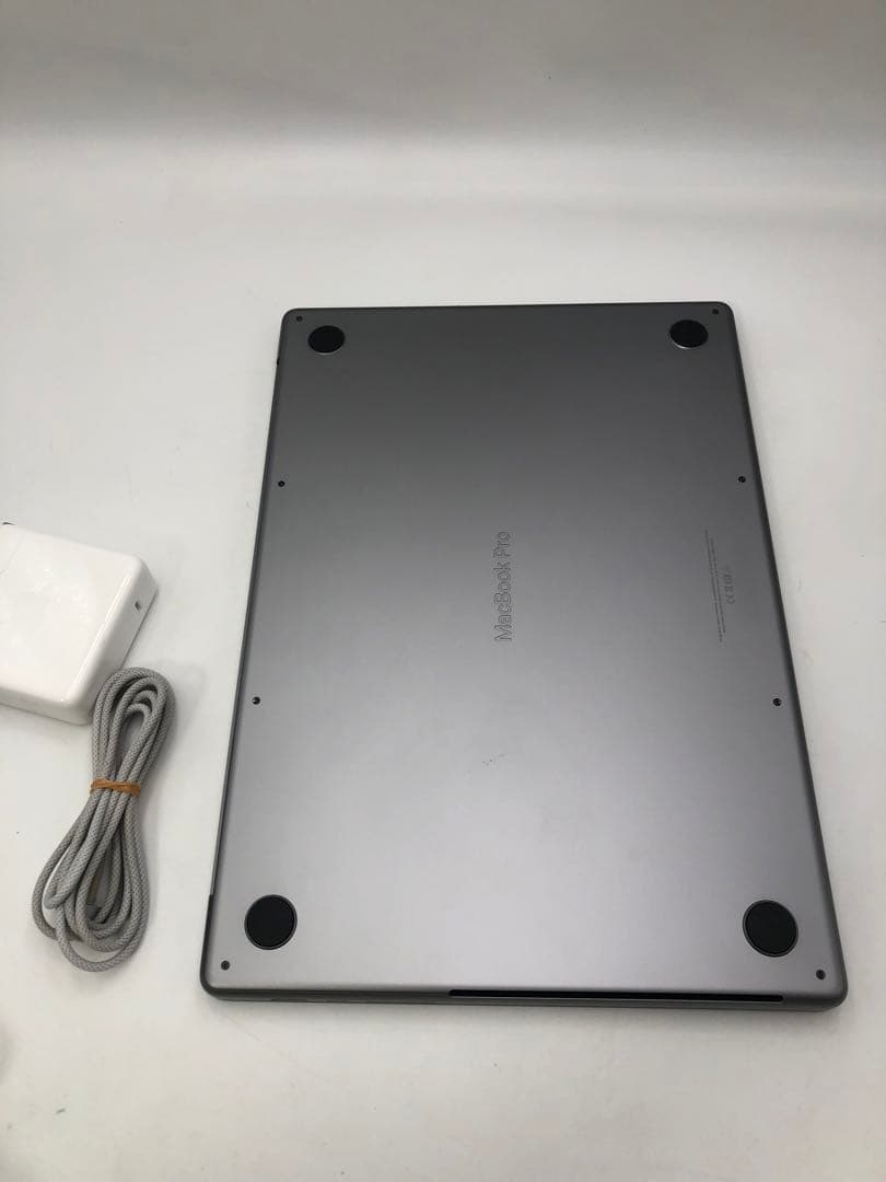 MacBook本体 Apple MacBook Pro 16inch 32GB SSD1TB