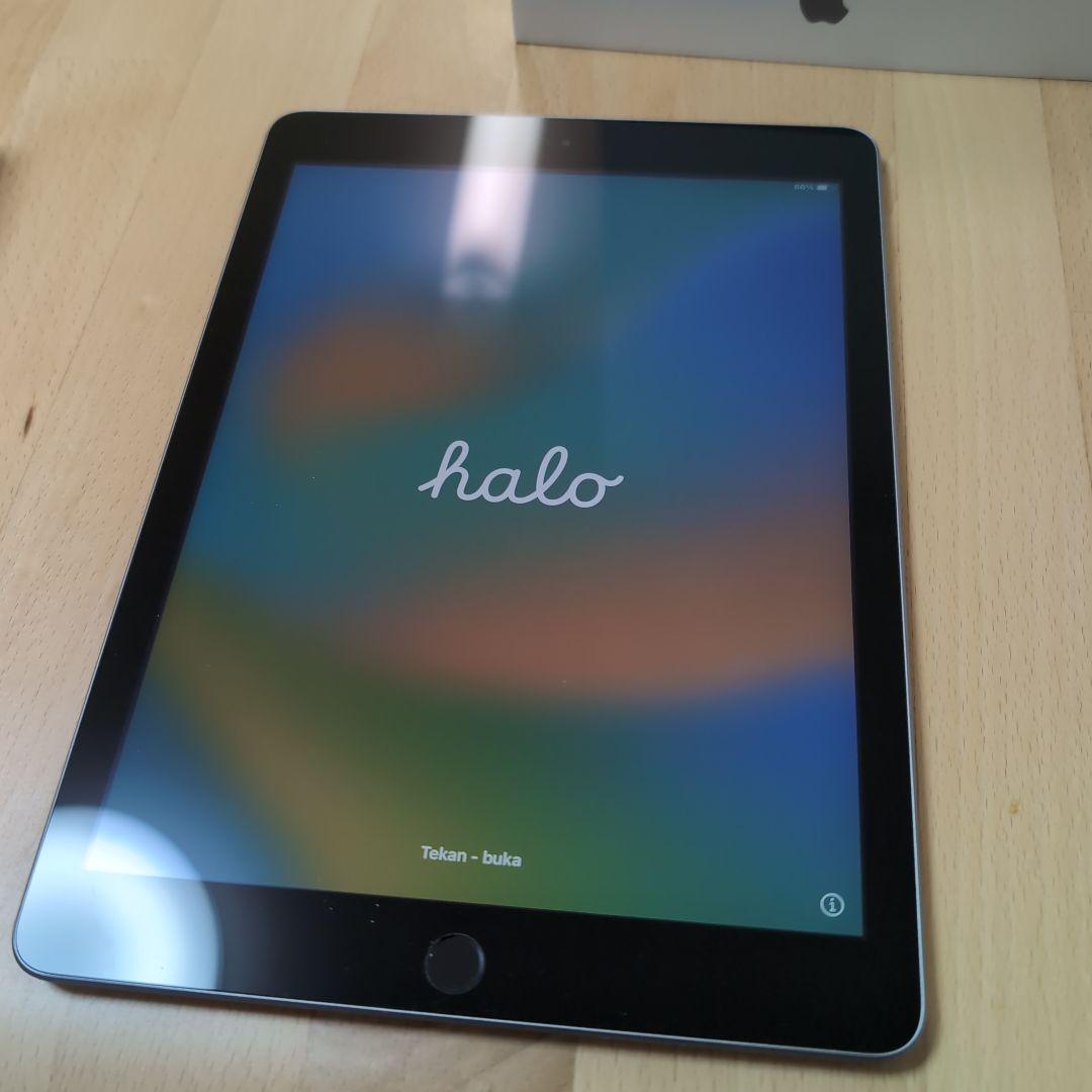 Apple iPad 第5世代 シルバー 128GB WiFiモデル