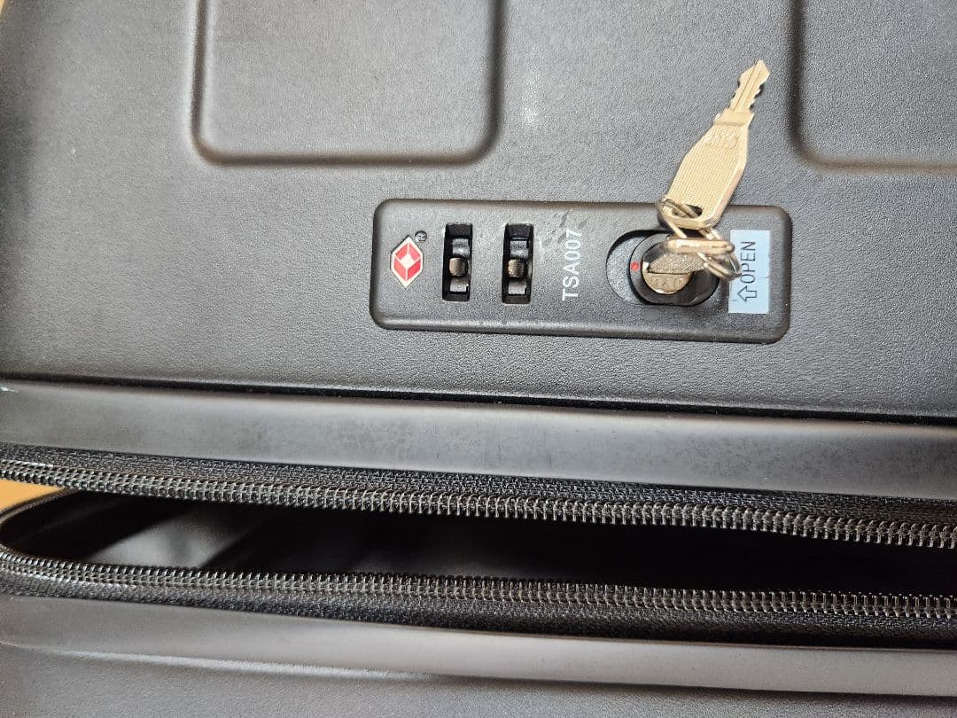 無印良品ハードキャリーケース 75l ブラック