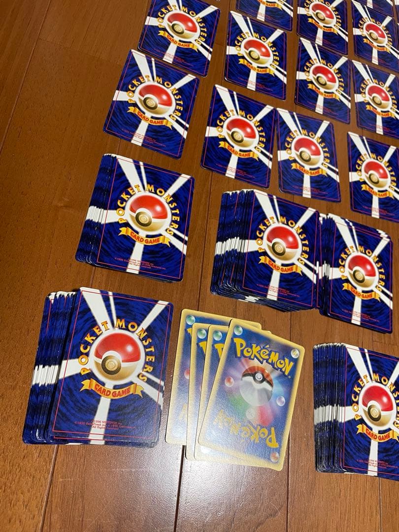 まとめ売り　ポケモンカード　旧裏各種とポケモンカード入れ