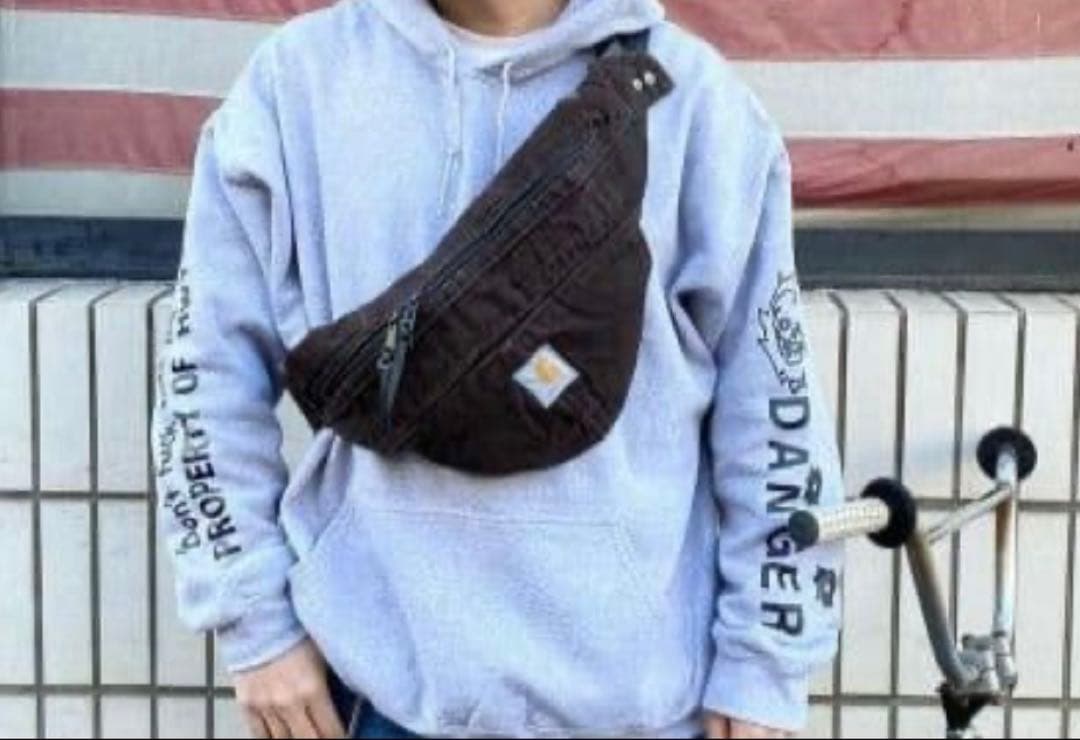 Carhartt ボディバッグ ブラウン