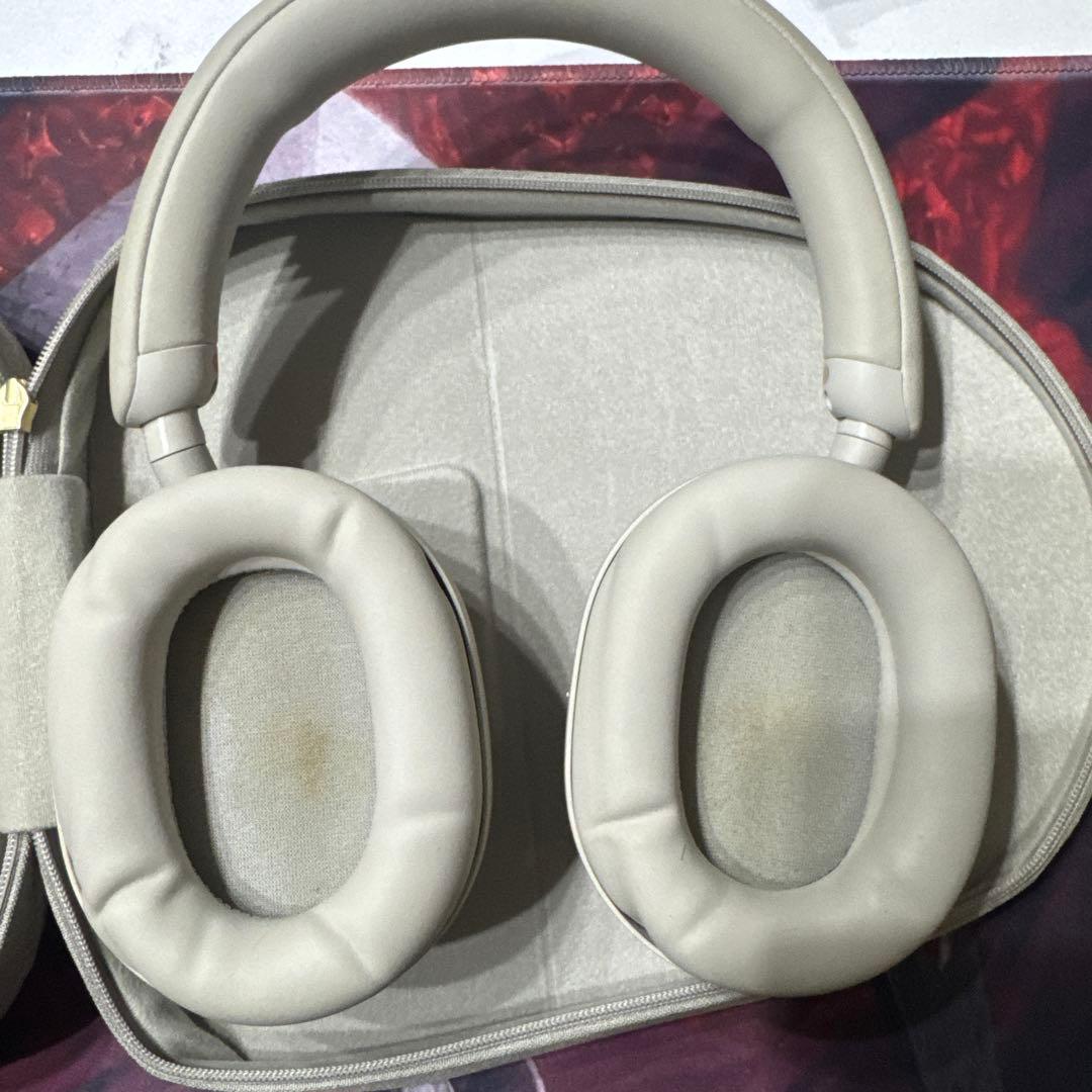 SONY ソニー　ヘッドホン　WH-1000XM5 WH 4