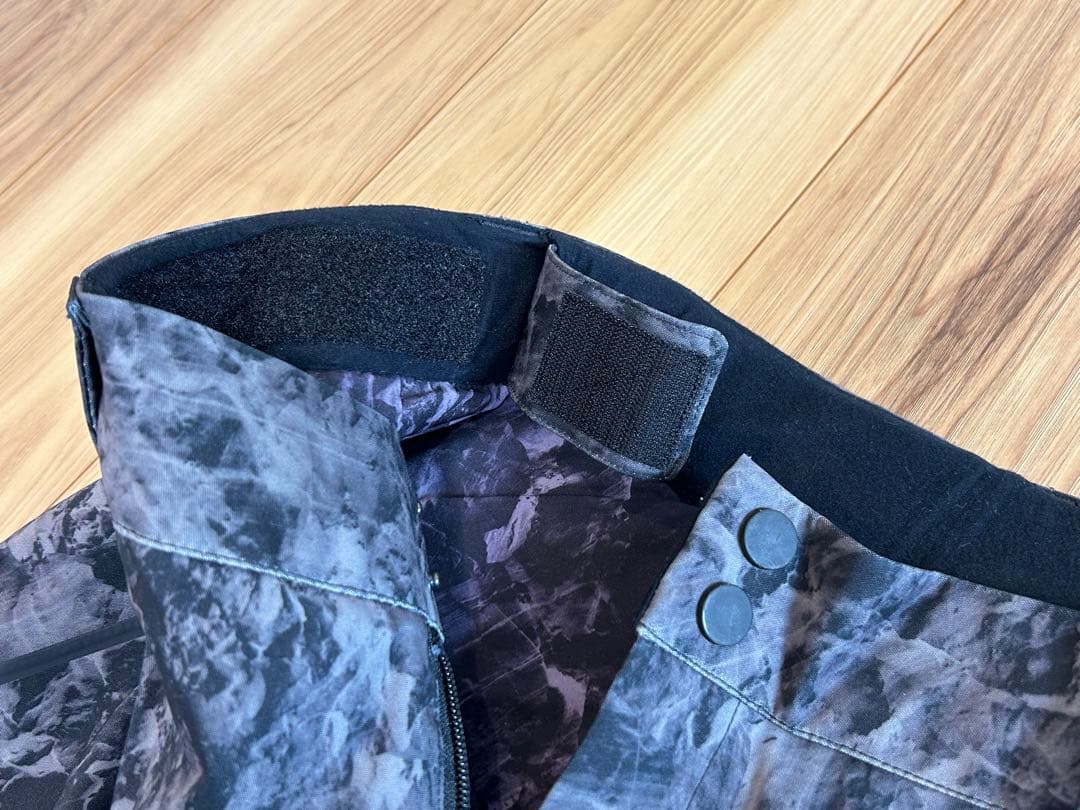 ※【ほぼ未使用品】ビラボン/ BILLABONG スノーウエアー / 上下セット