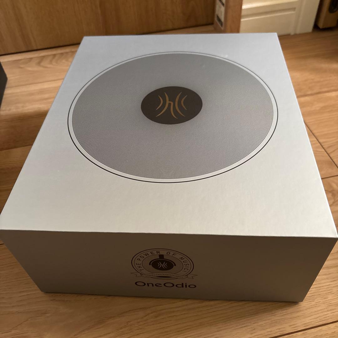 【美品】ワイヤレスヘッドホン OneOdio Studio Max 1