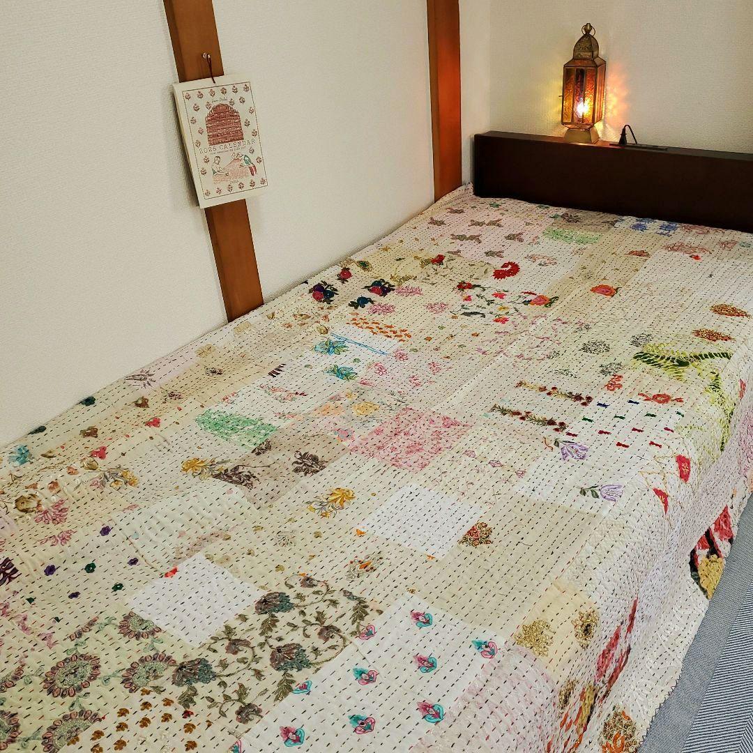 パッチワーク刺繍マルチカバー　ラリーキルト　シングルベッドh