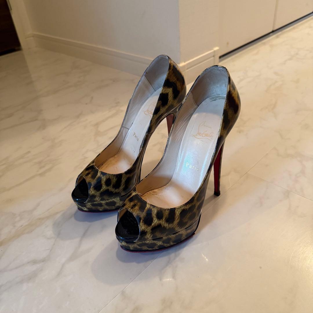 初売りセール❗️Christian Louboutin ヒョウ柄 ハイヒール