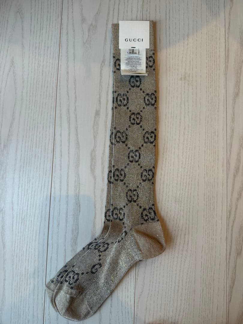 GUCCI GGロゴデザイン ベージュソックス