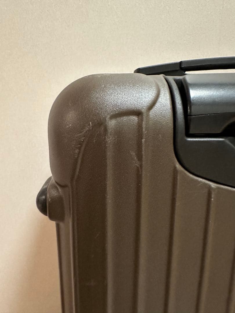 リモワ サルサ 2輪 32L ブロンズマット 機内持ち込み対応