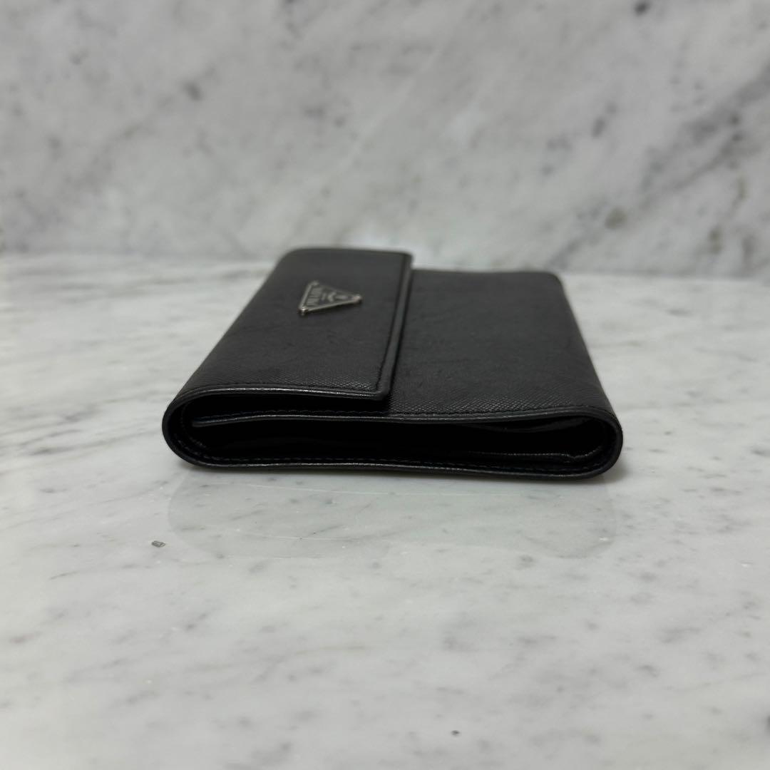 美品 PRADA プラダ 三つ折財布 ブラック 黒 サフィアーノ トライアングル
