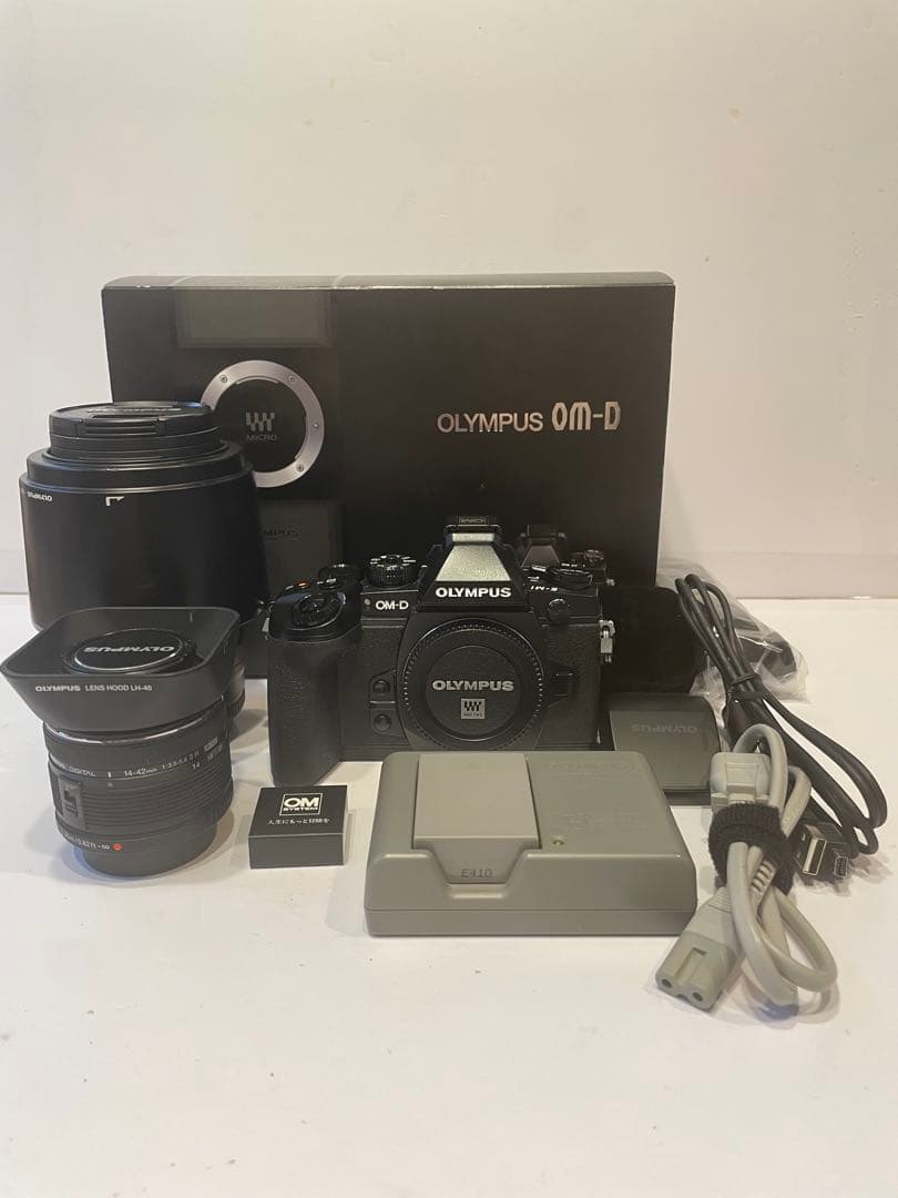 OLYMPUS OM-D E-M1 & レンズ