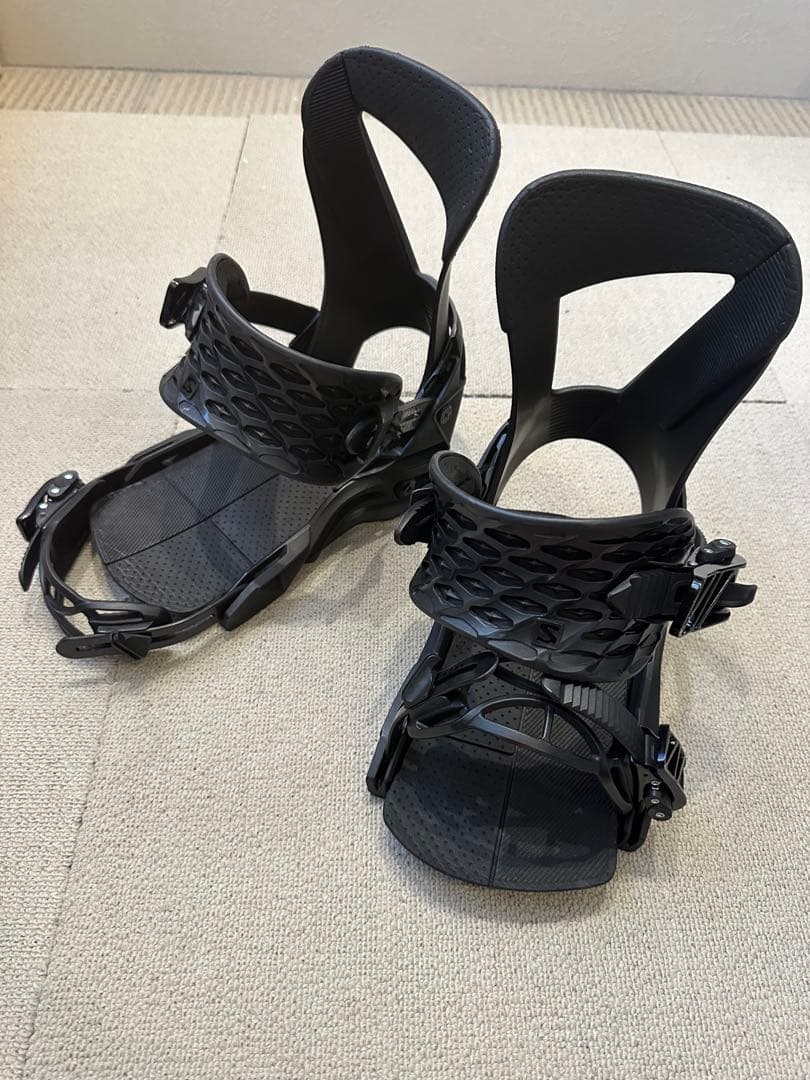 サロモン　ホログラム　サイズS　Salomon HOLOGRAM