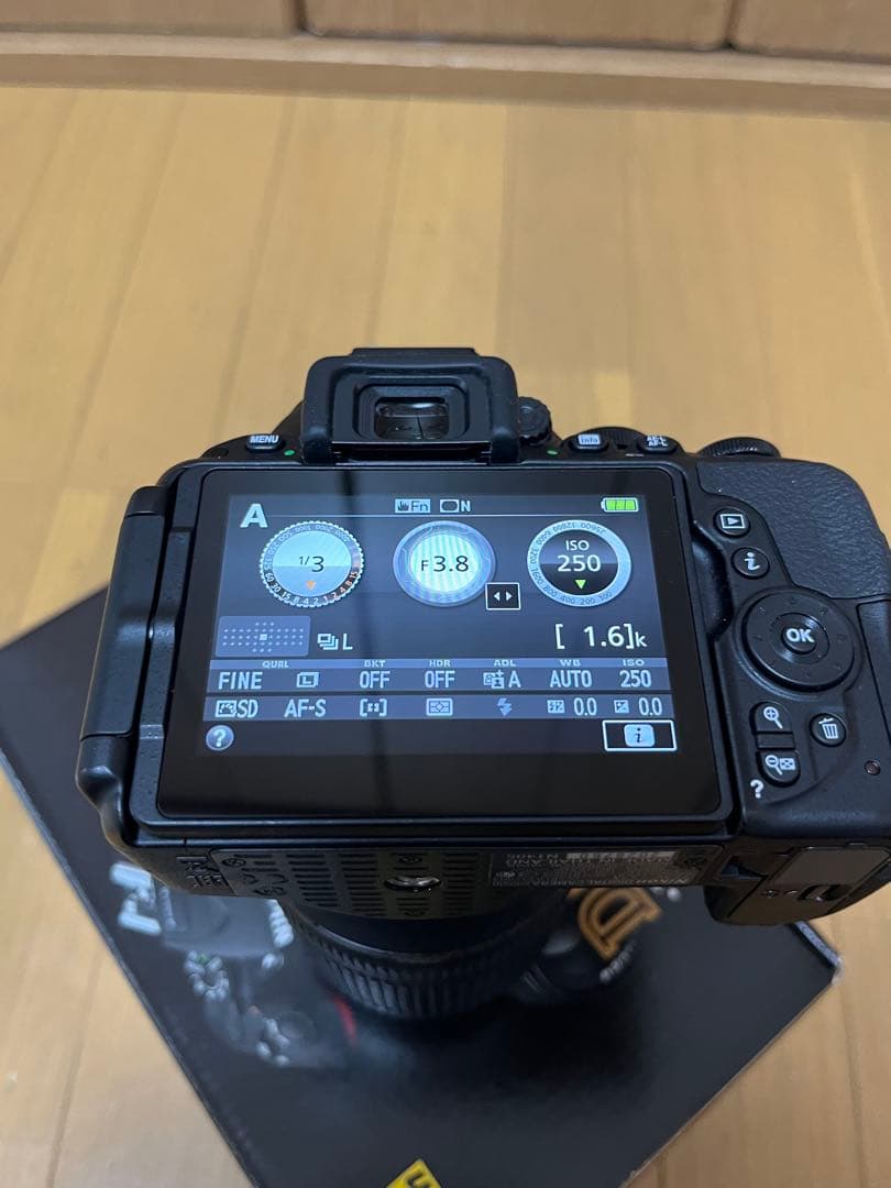 Nikon D5500 18-140 VR Kit デジタル一眼レフカメラ