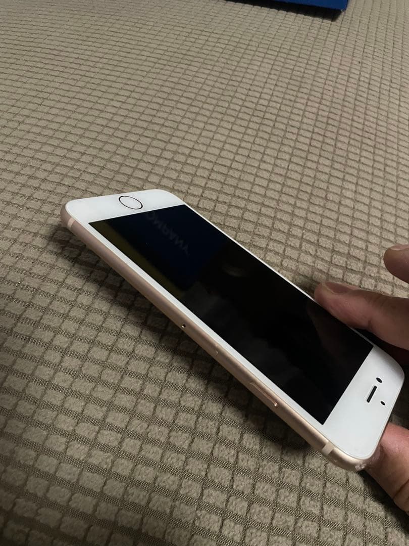 Apple iPhone 8 64GB SIMフリー　ケース&フイルム（新品）付