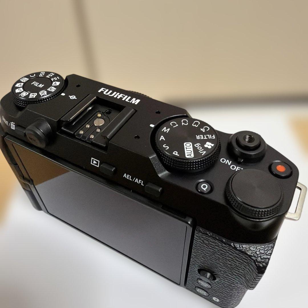 新同品【FUJIFILM】X-M5 ブラック本体