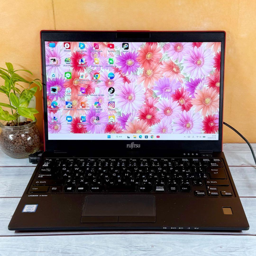 薄型コンパクトノートPC❣️第8世代Corei5☘️フルHD☘️SSD