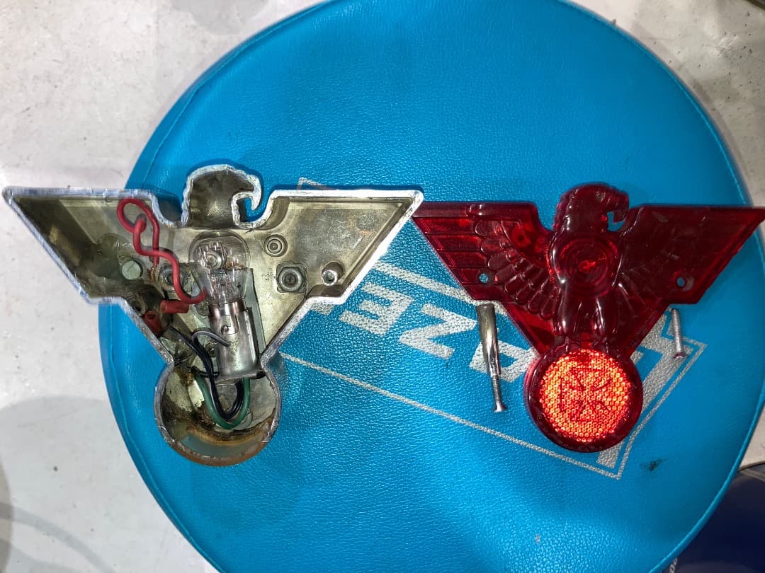 当時物ウォーバードテール（損傷あり）