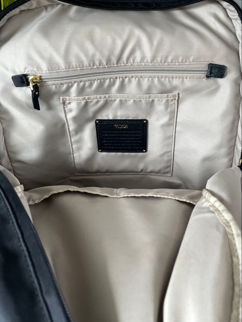 美品 TUMI トゥミ リュック バックパック ビジネスバッグ A4収納可