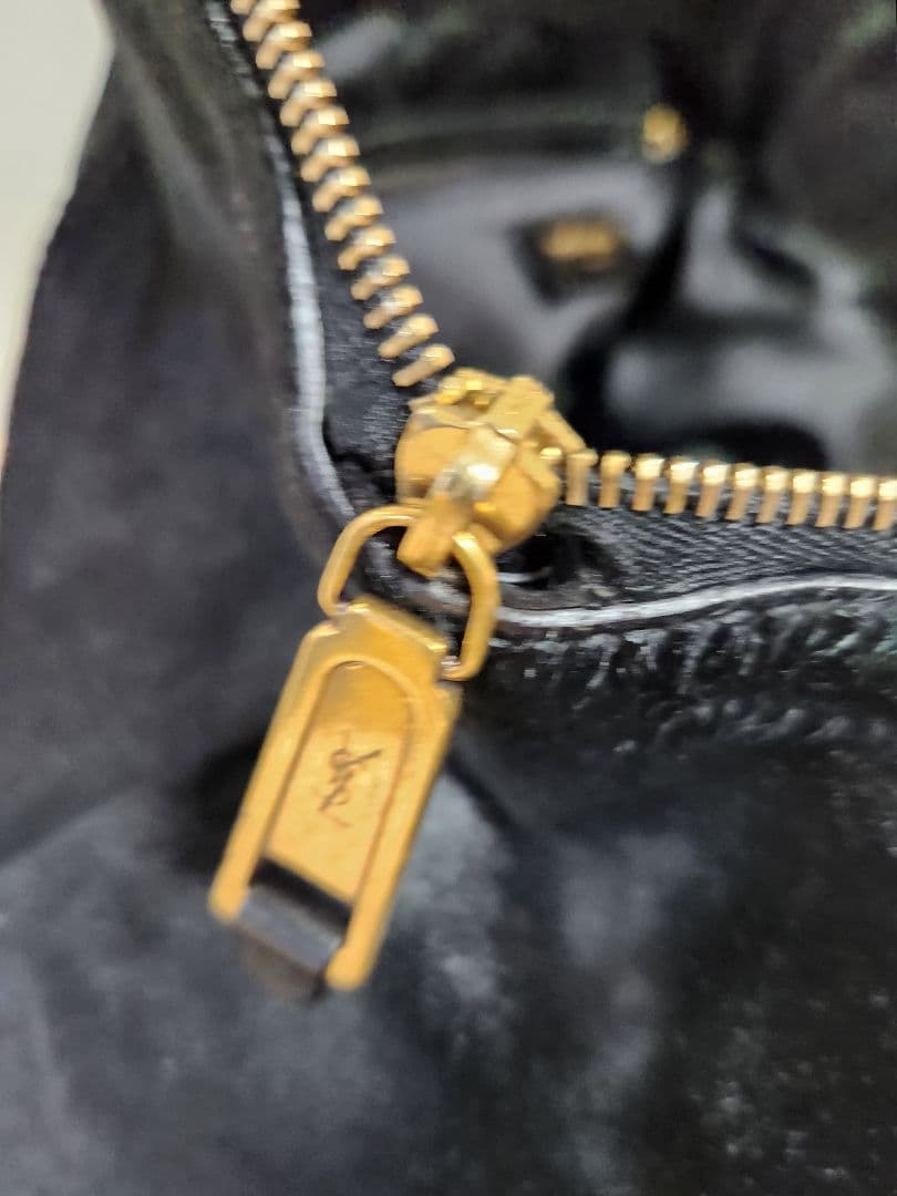 イヴサンローラン　ダウタウン　ラージサイズ　黒 ハラコ トートバッグ