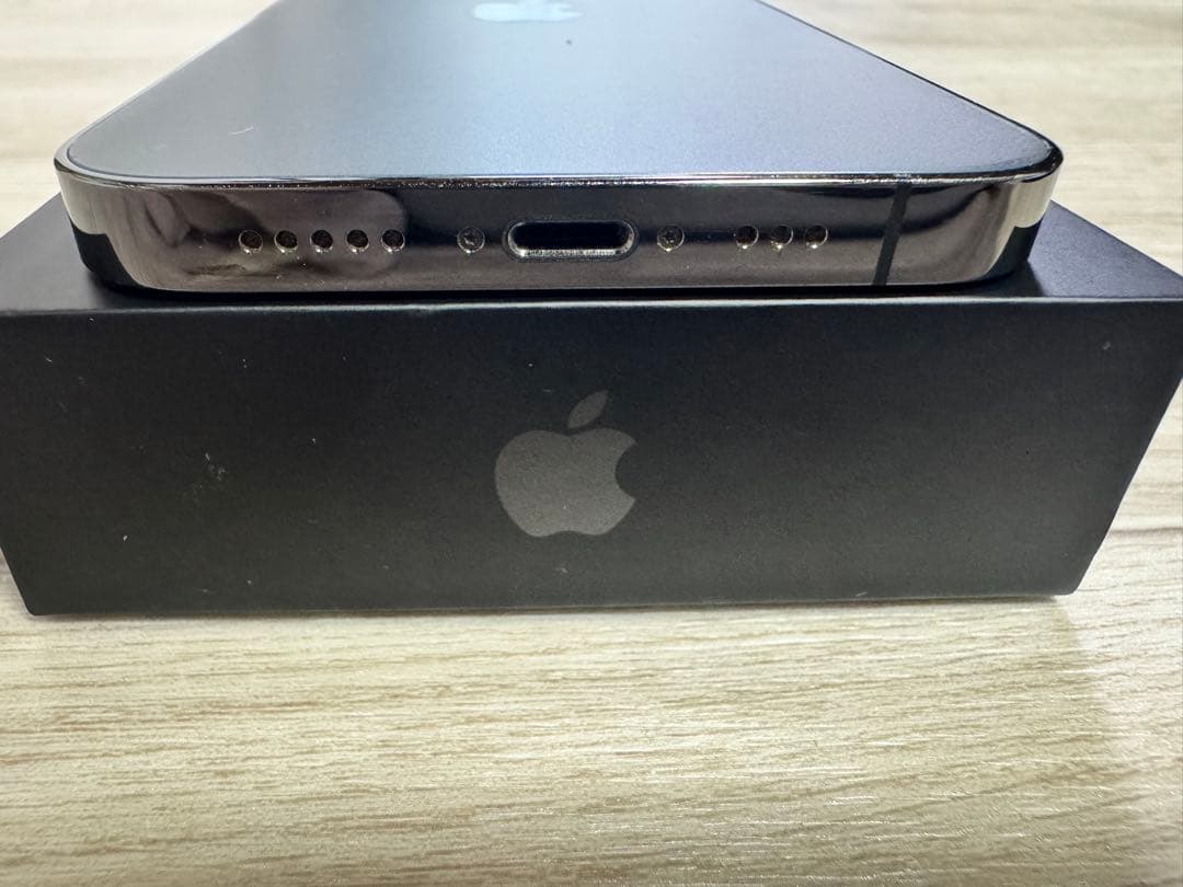 香港版　iPhone 13 Pro 256GB Graphite