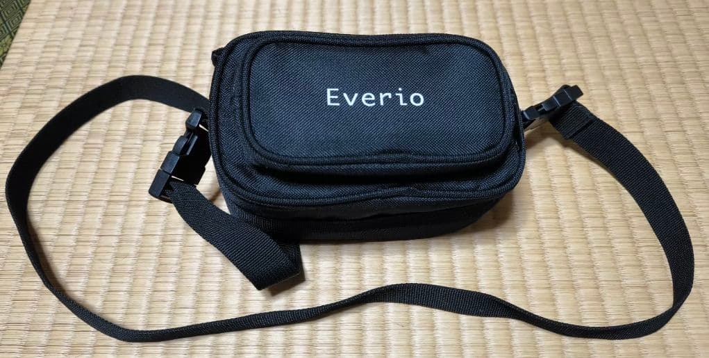 JVC Everio R GZ-R480　美品　防水ビデオカメラ　本体とポーチ