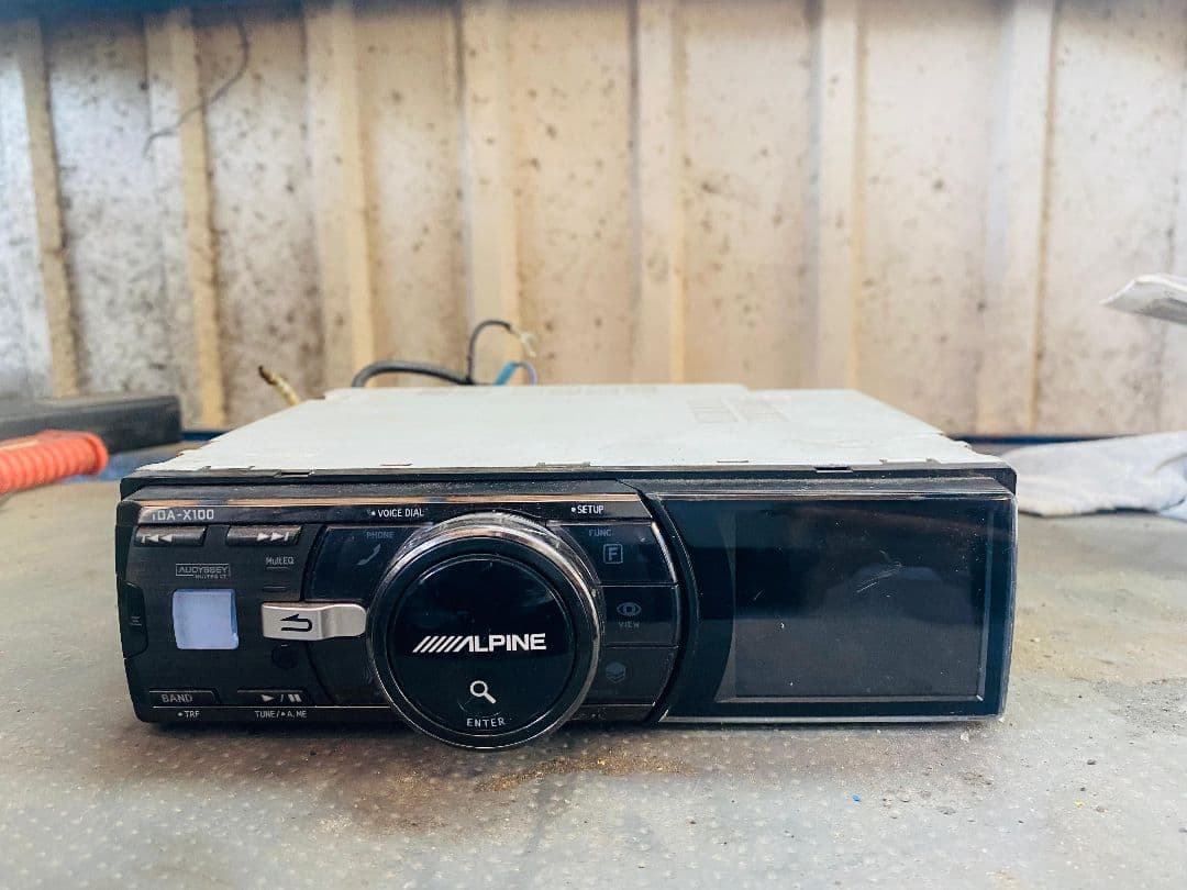 ALPINE IDA-X100 オーディオデッキ