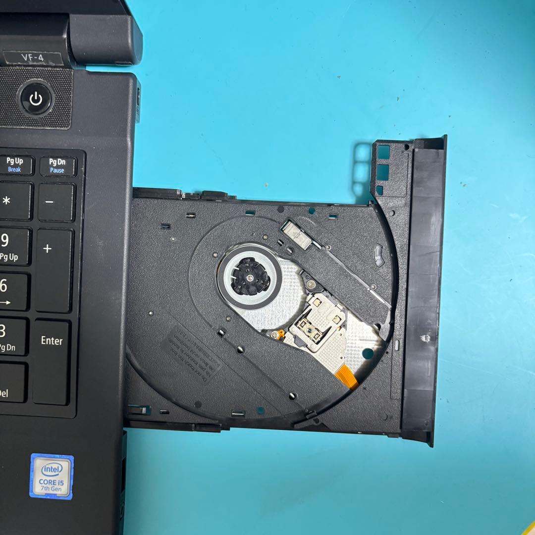 高スペック◎持ち歩き◎オフィス付！7世代i5ノートPC★新品SSD★メモリ8GB