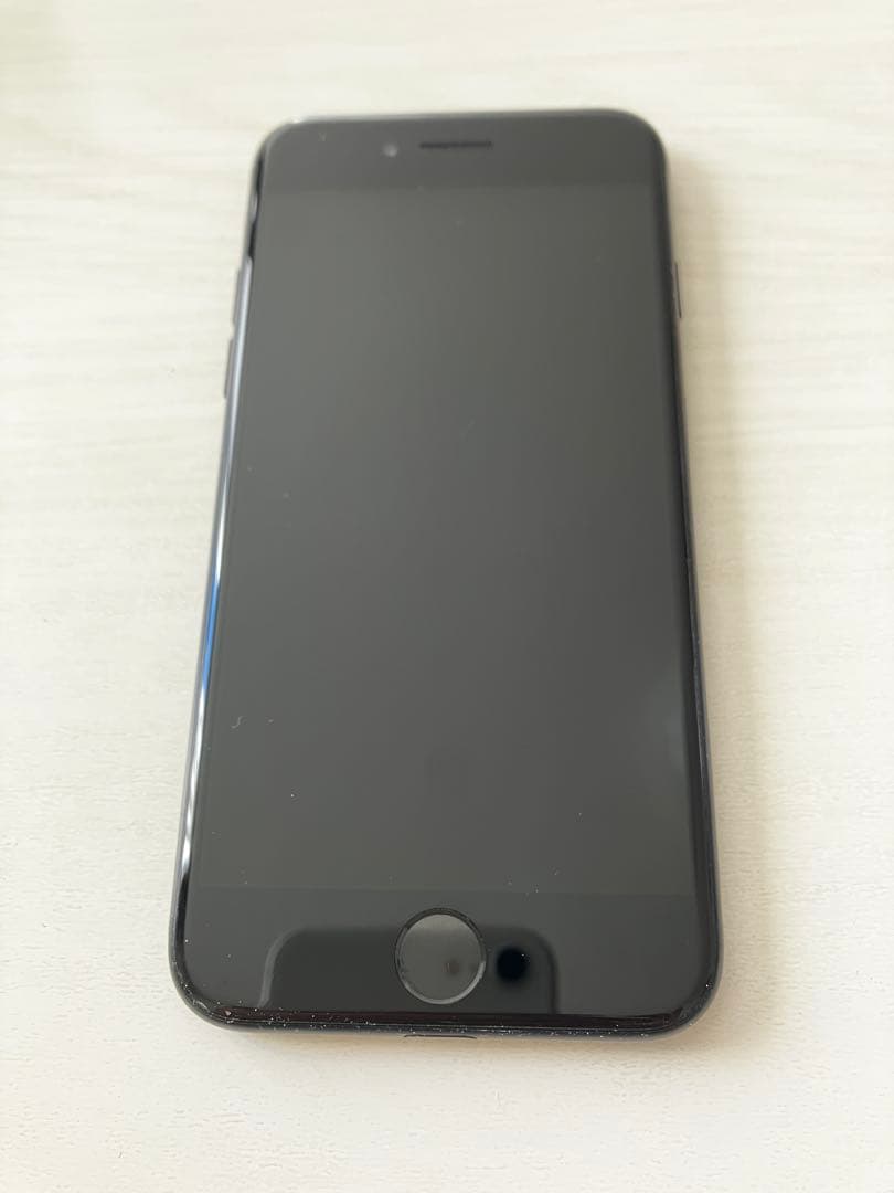 【整備品】iPhone7 128GB ブラック SIMフリー バッテリー交換済