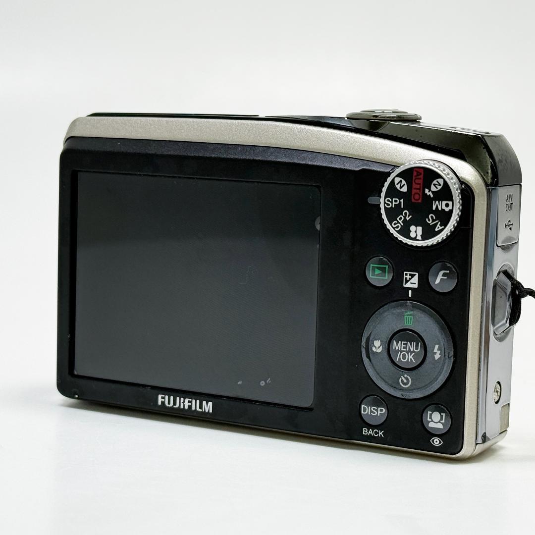 多少難あり品 フジフイルム FinePix F50fd シルバー