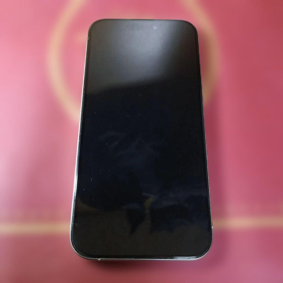 超美品！Apple iPhone 15 Pro ホワイト チタニウム　128GB