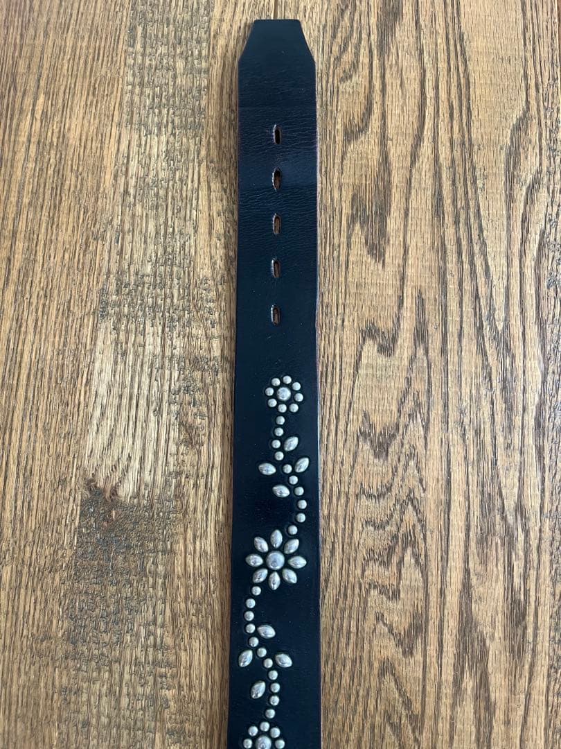 専用です　HTC フラワー スタッズベルト ブラック　32inch 数回使用のみ