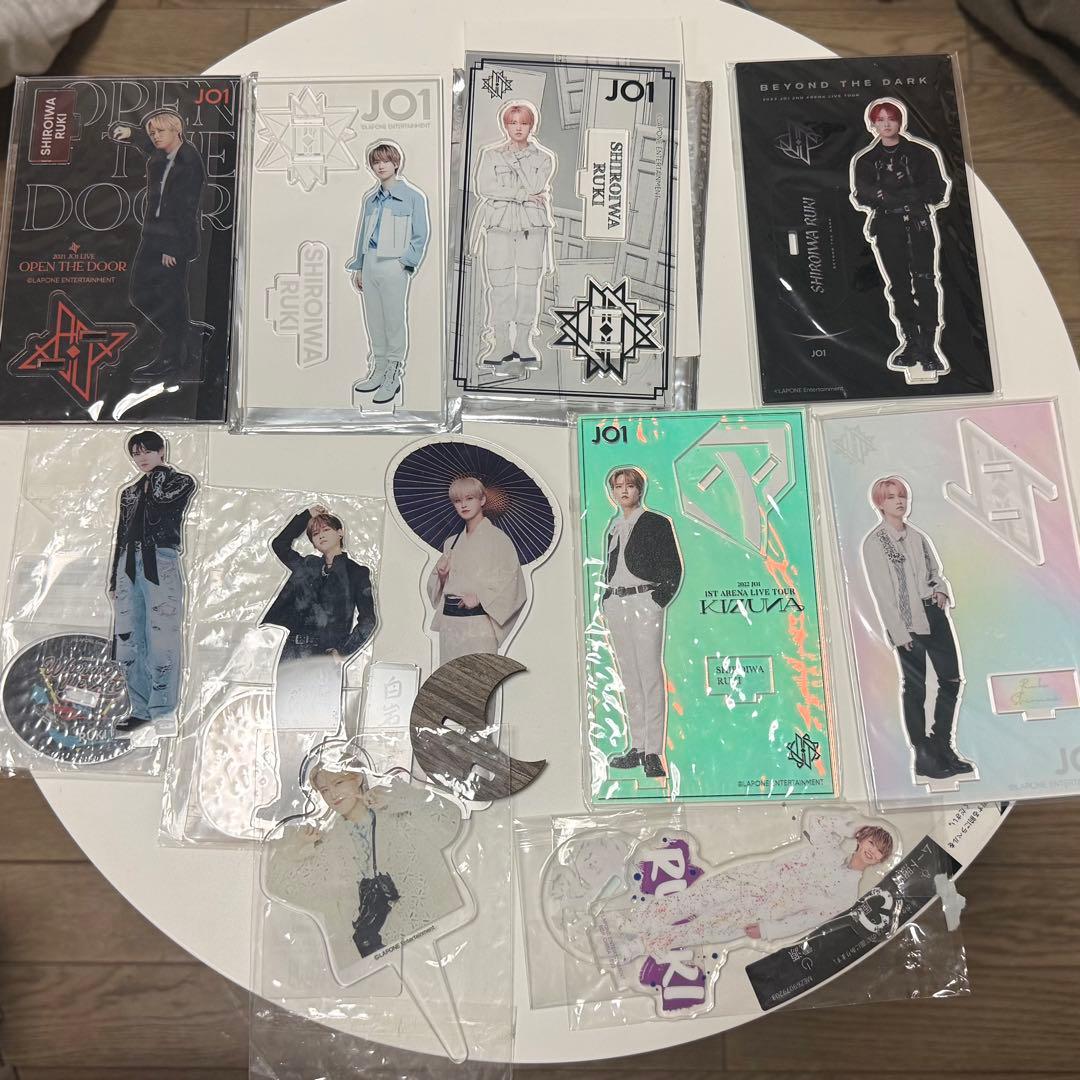 白岩瑠姫 トレカ201枚 アクスタ12体 ワルツ 旧譜 まとめ売り