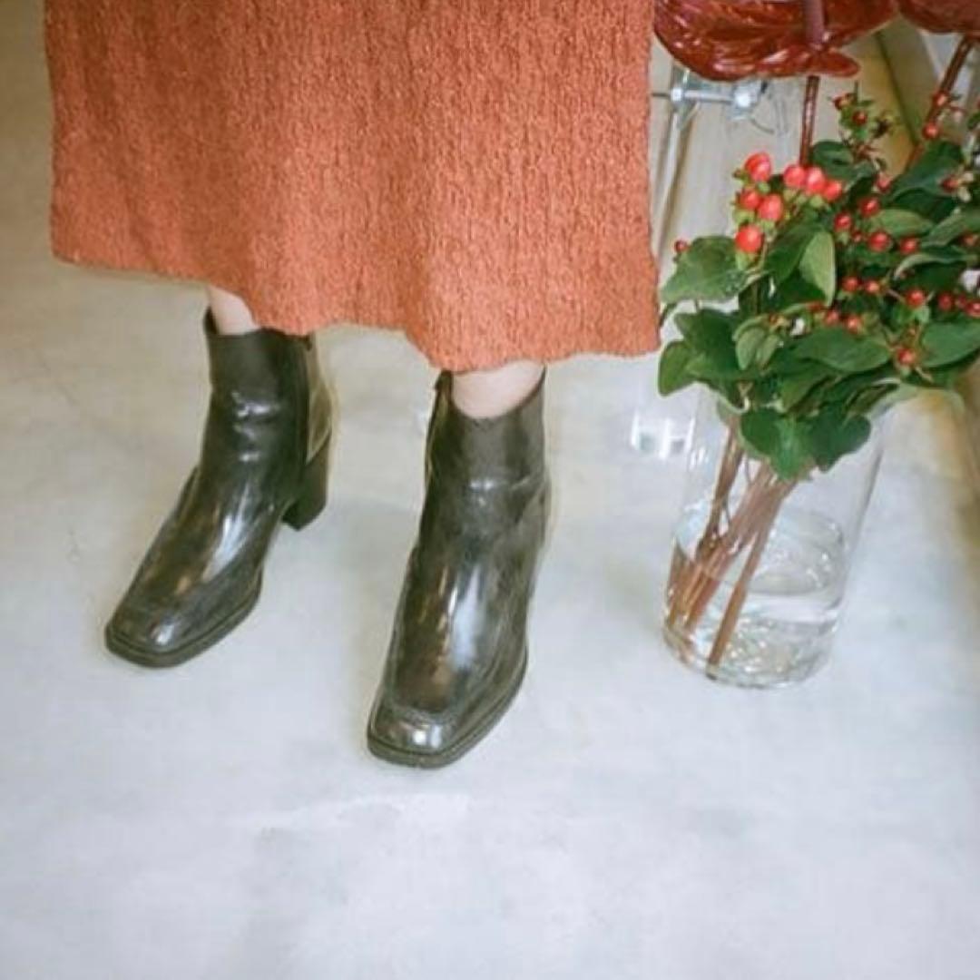 UNTISHOLD 本革 ショートブーツ