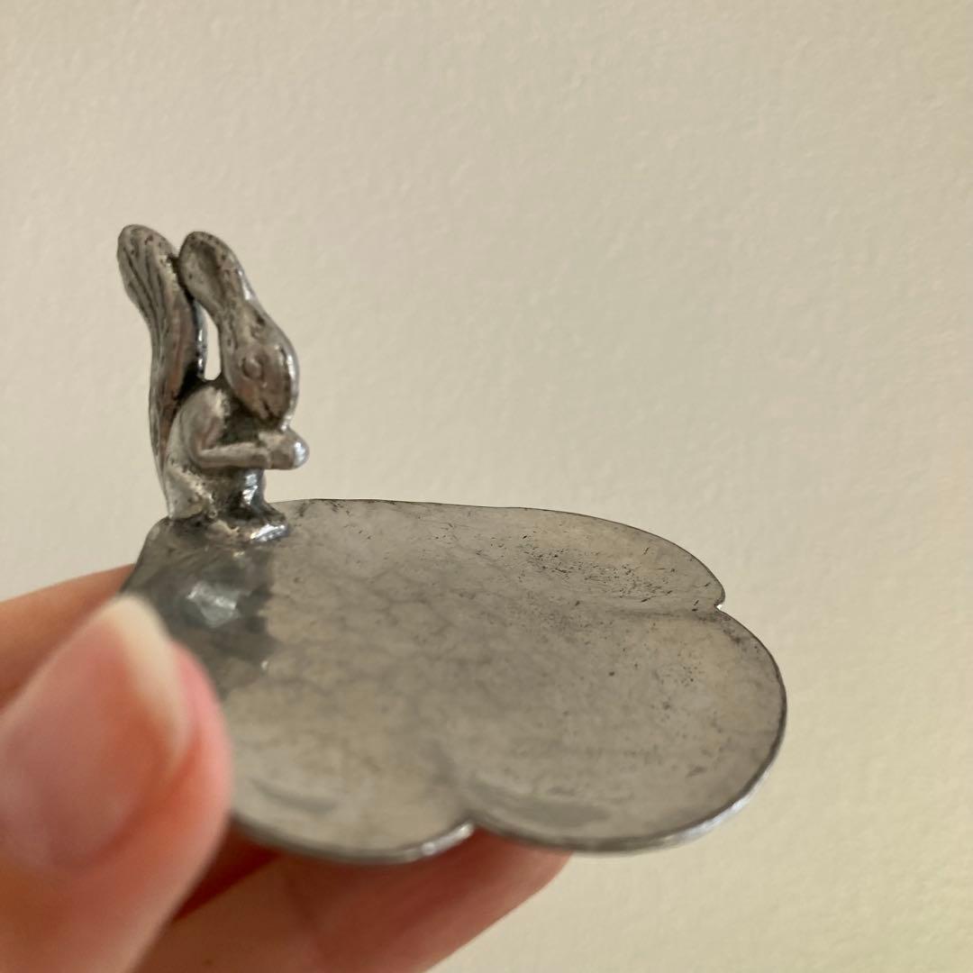 大変希少なアルフェニデ製アンティークピューター トレイ（りす）